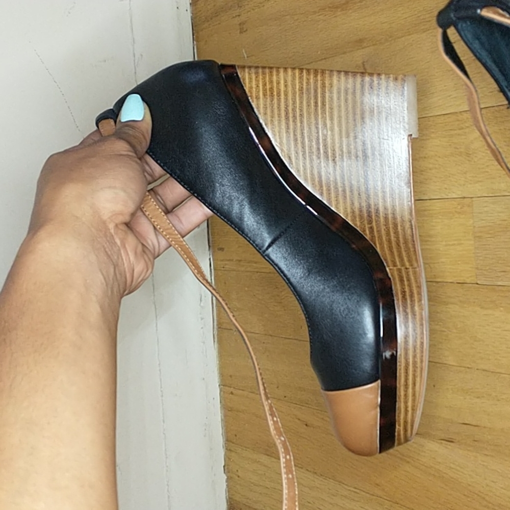White house | Black Market "Moriah" black vachetta wedge - Picture 9 of 11